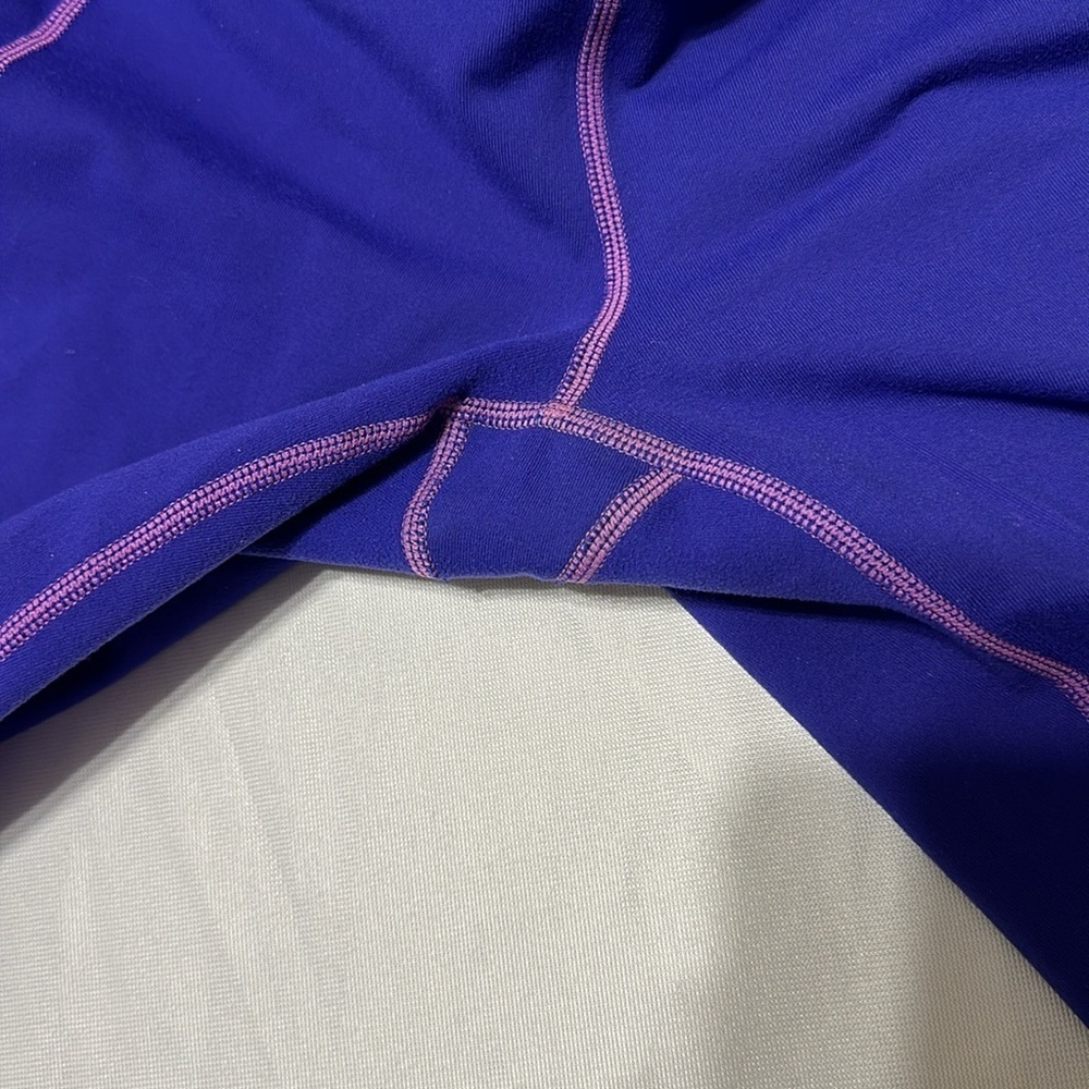 Athleta Revelation Purple Capri Leggings Size M Performance Gymcore - Picture 7 of 9